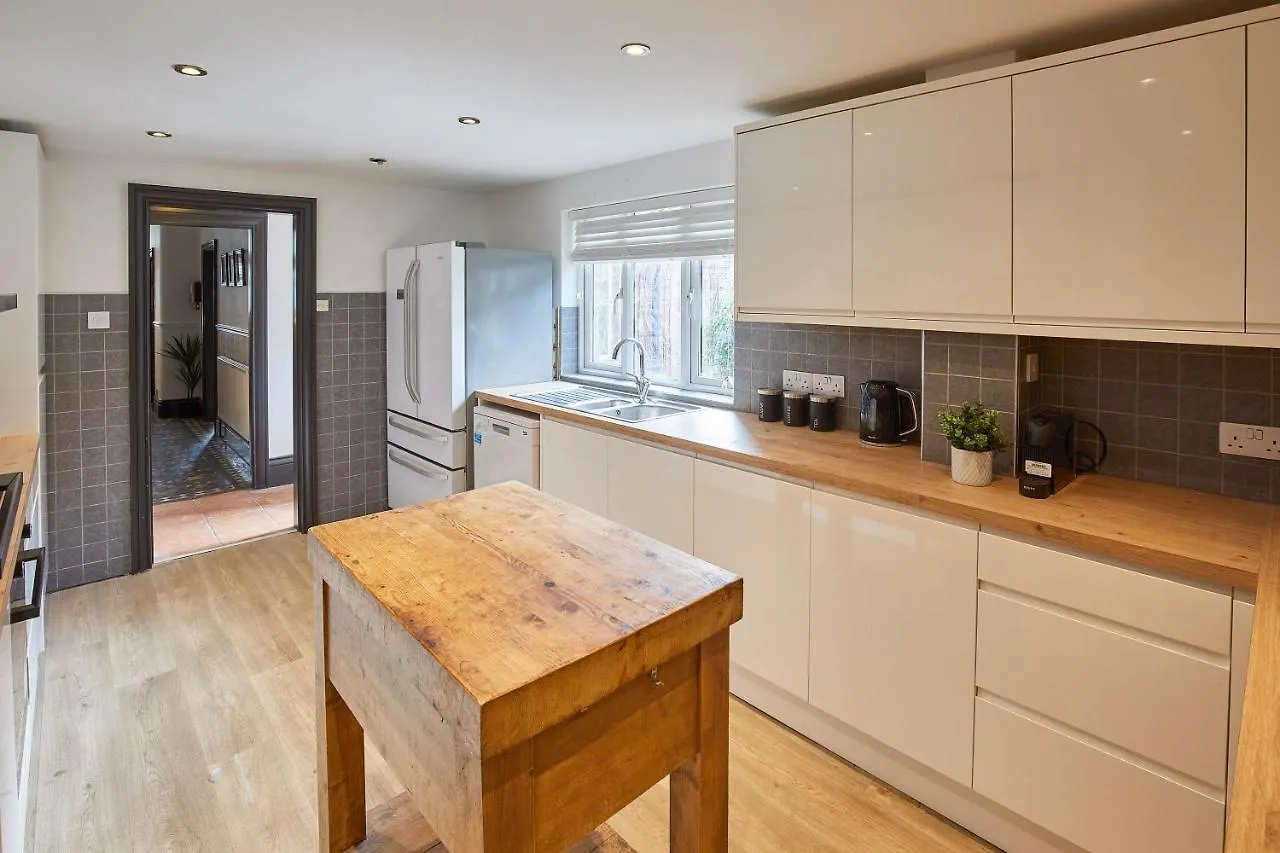 Host & Stay - Raven House Robin Hood's Bay
