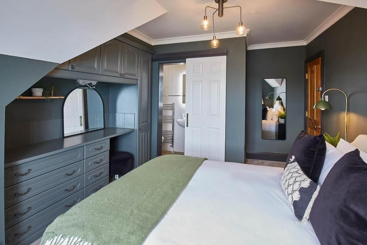 Host & Stay - Raven House Robin Hood's Bay